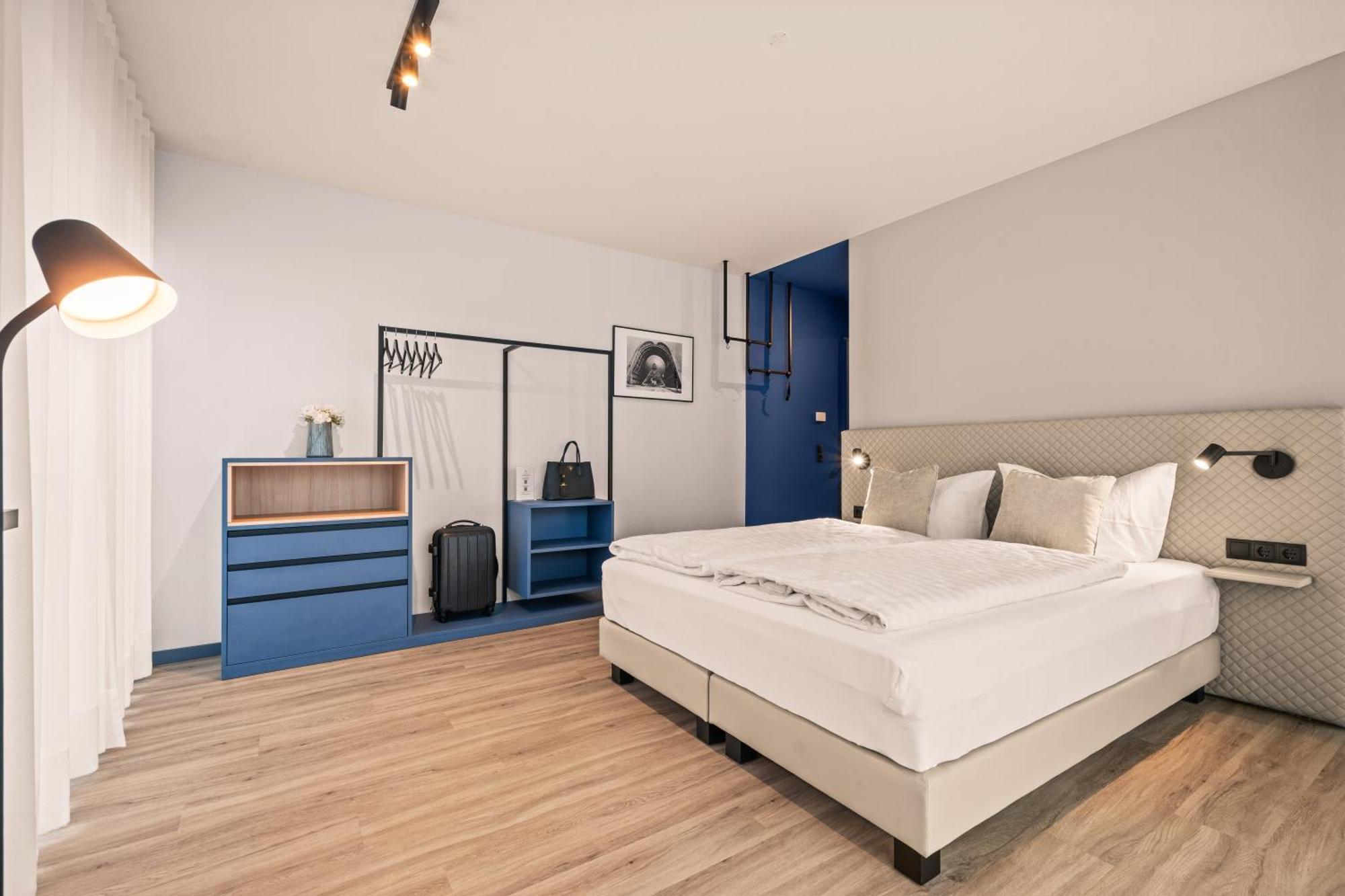 Motel42-Temporary Living ฟรีดริชส์ฮาเฟน ภายนอก รูปภาพ