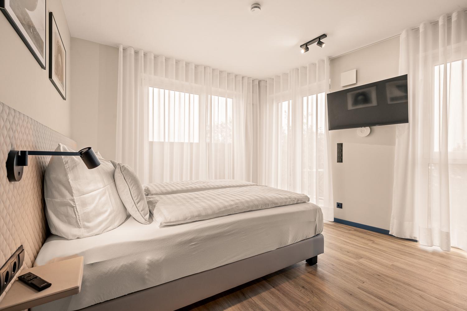 Motel42-Temporary Living ฟรีดริชส์ฮาเฟน ภายนอก รูปภาพ