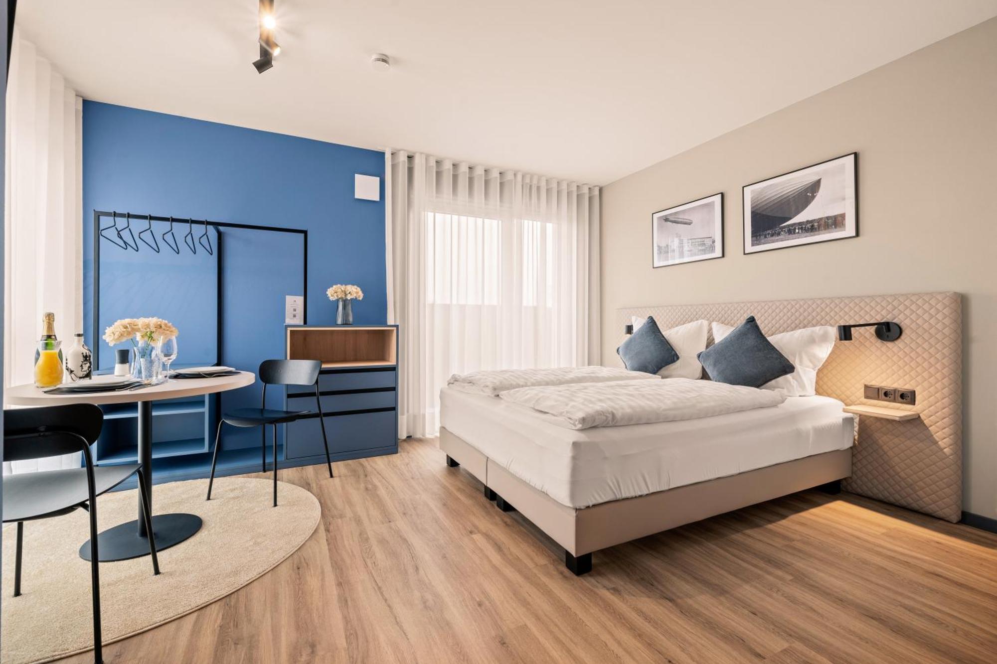 Motel42-Temporary Living ฟรีดริชส์ฮาเฟน ภายนอก รูปภาพ