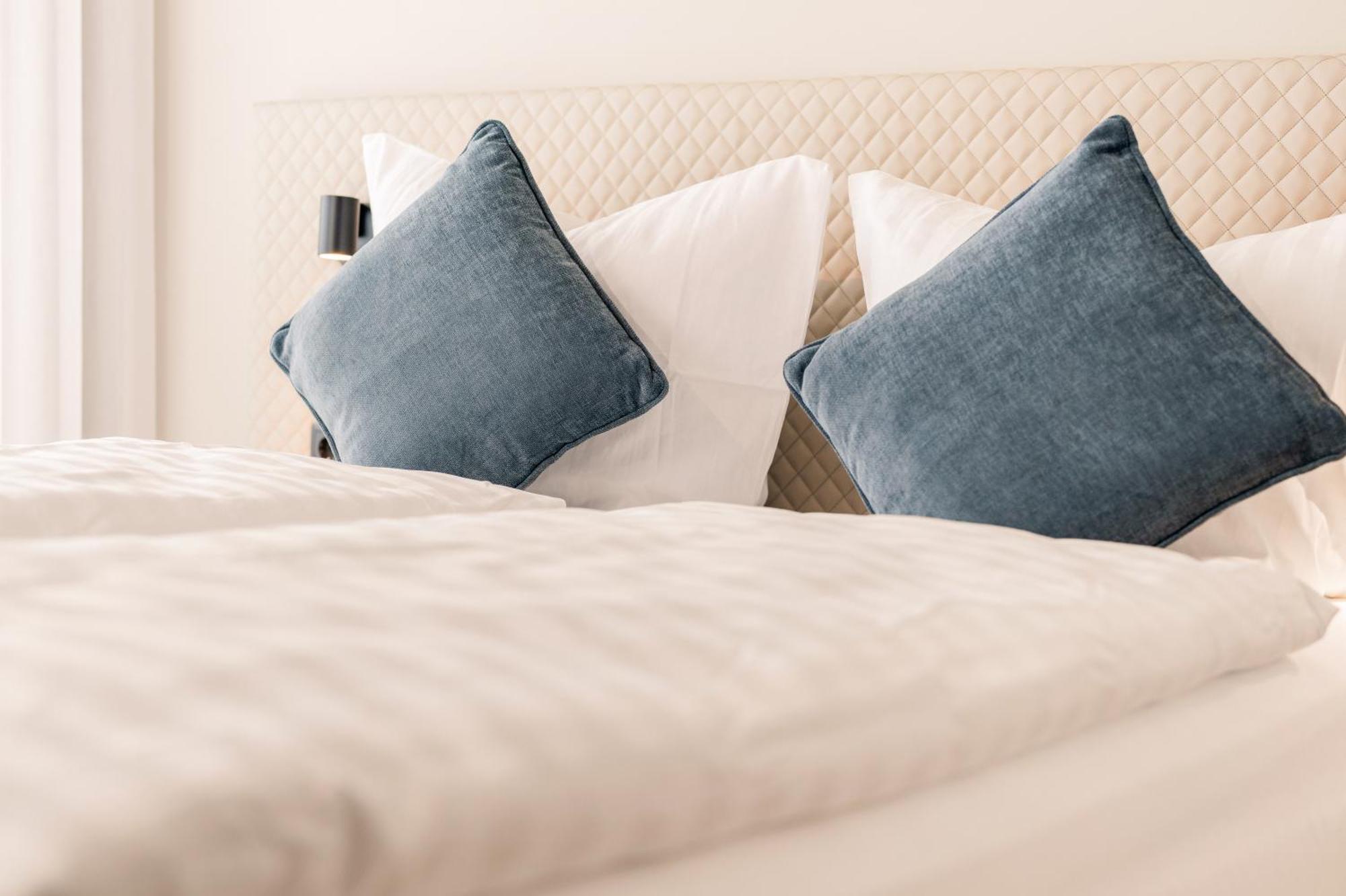 Motel42-Temporary Living ฟรีดริชส์ฮาเฟน ภายนอก รูปภาพ