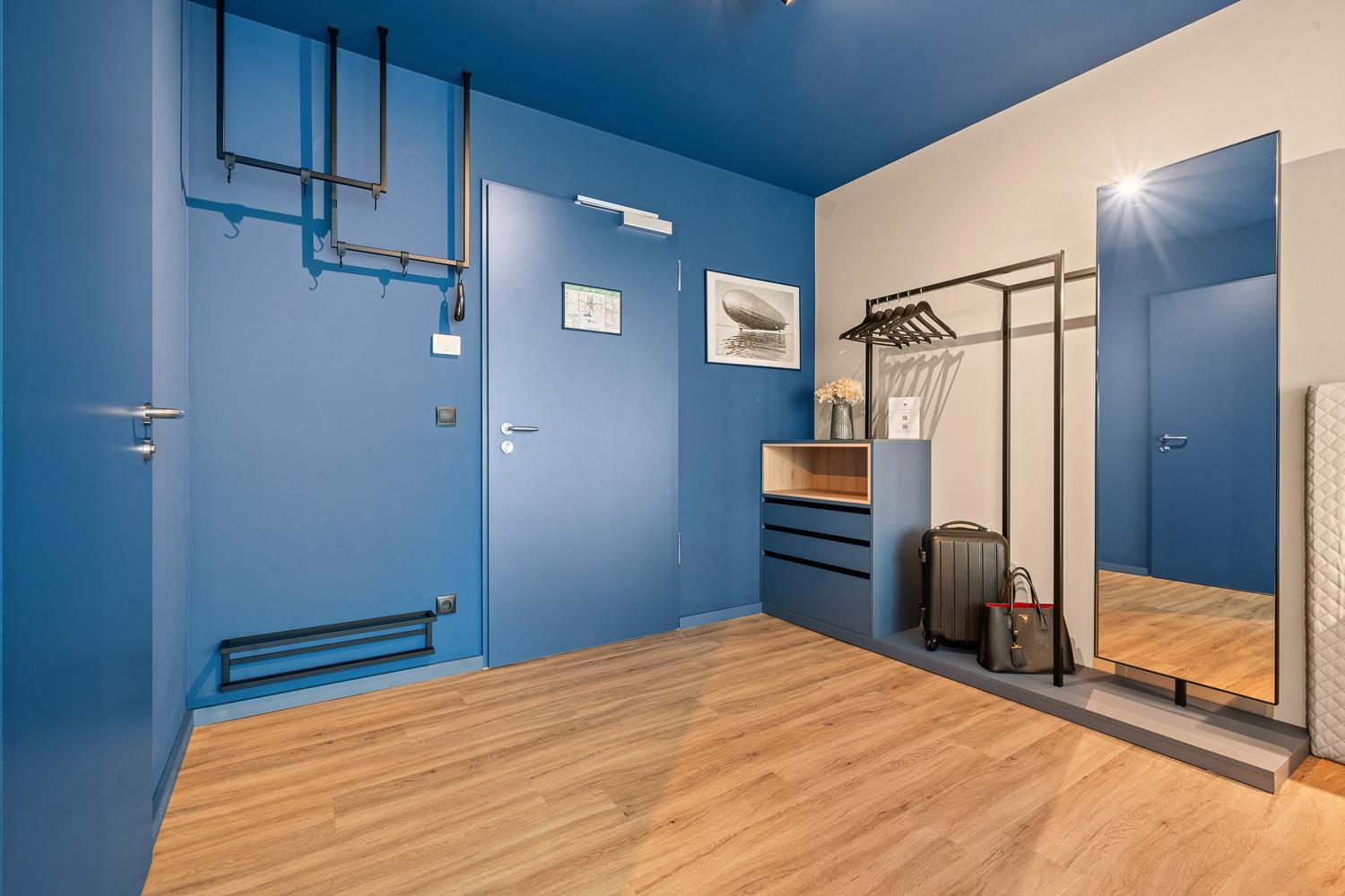 Motel42-Temporary Living ฟรีดริชส์ฮาเฟน ภายนอก รูปภาพ